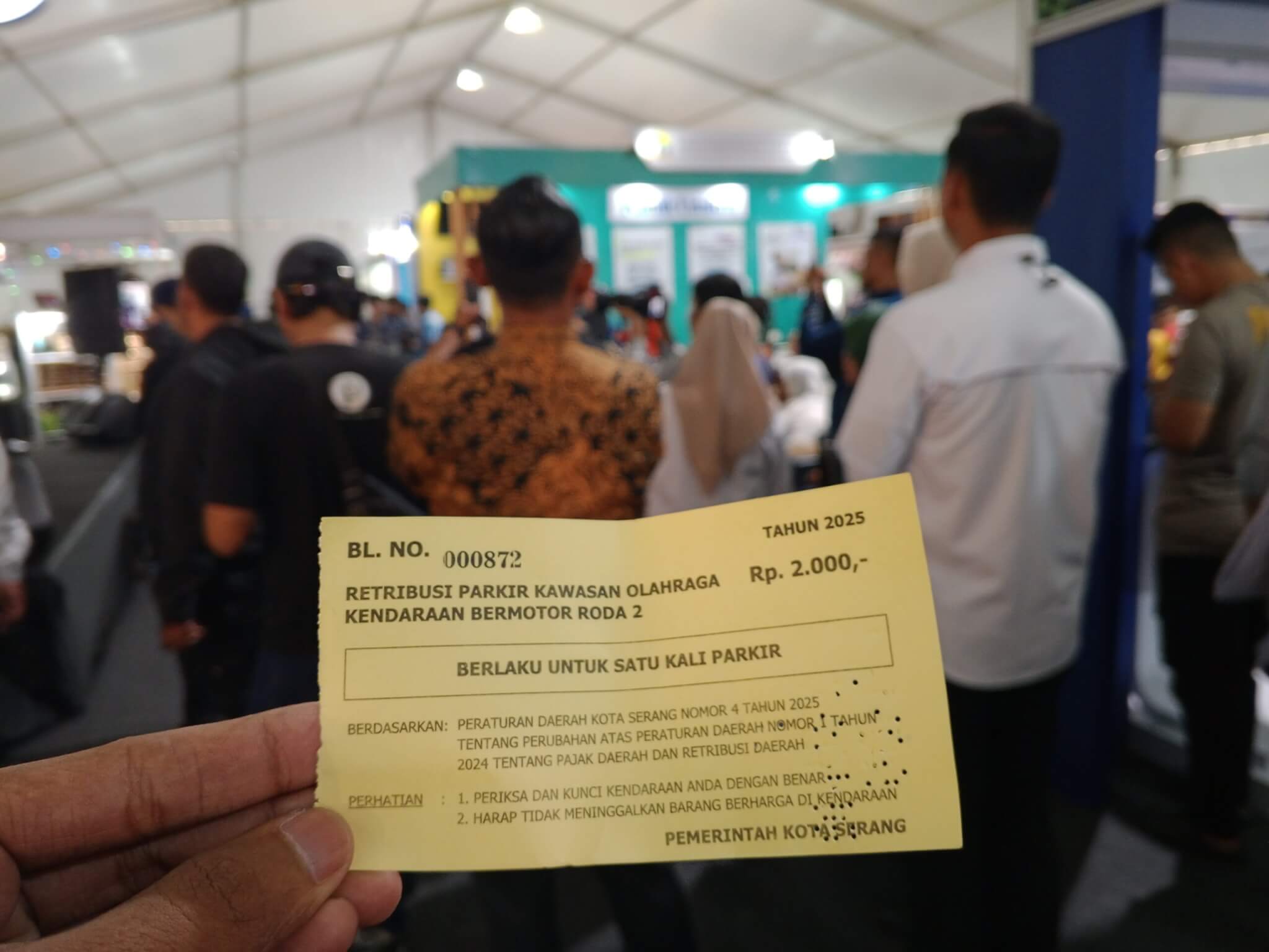 ‎Pemkot Serang Diduga Legalkan Pungli Parkir di Stadion Maulana Yusuf ‎