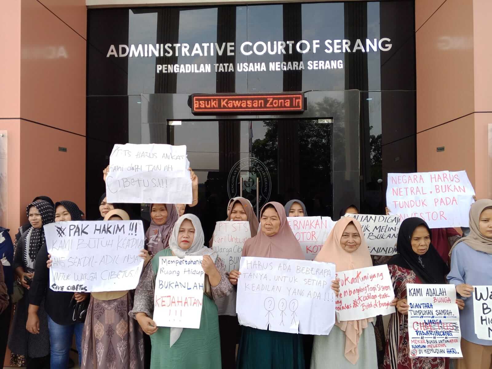 Warga Cibetus Tetap Melawan, Kali Ini Gugat Izin Lingkungan Peternakan Ayam PT STS ke PTUN