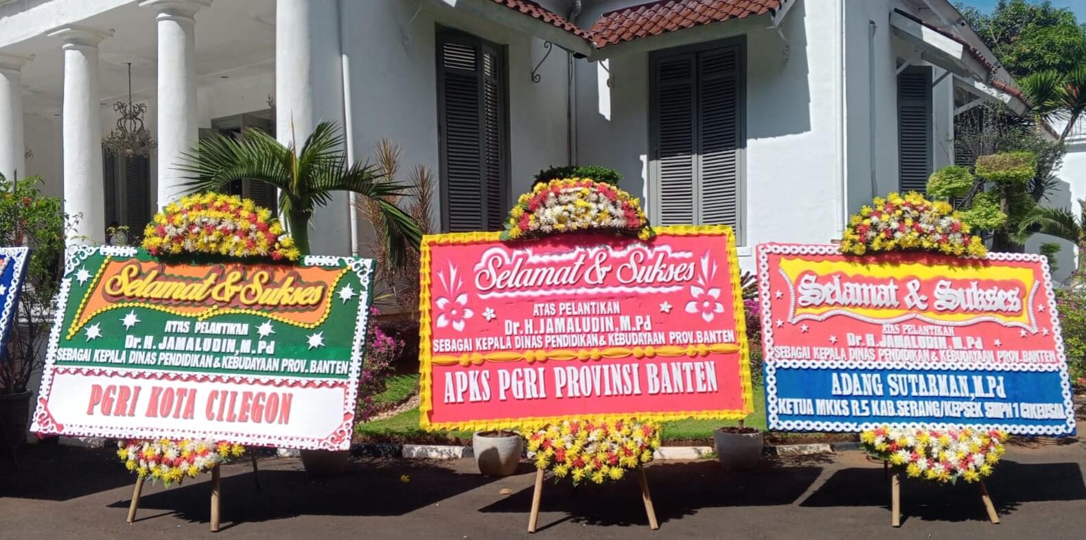 ‎Belum Dilantik, Karangan Bunga Ucapan Selamat untuk Kadis Pendidikan Sudah Berderet di Gedung Negara